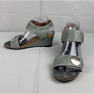 Taos Carousel Leather Wedge Sandals Ankle Strap Women’s 39 / 8 - 8.5 Gray 3209